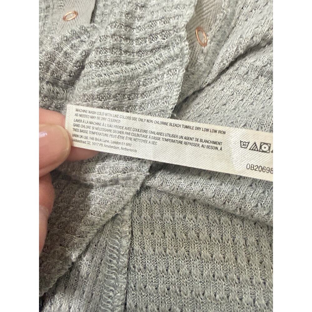 Free People Going Places Gray Button Down Thermal LS Shirt Size LARGE - Picture 10 of 10